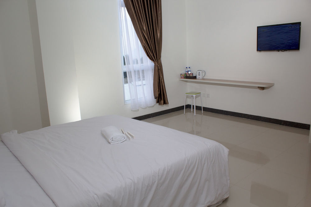 Hotel Royal Manado Zewnętrze zdjęcie