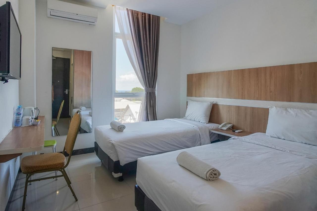 Hotel Royal Manado Zewnętrze zdjęcie