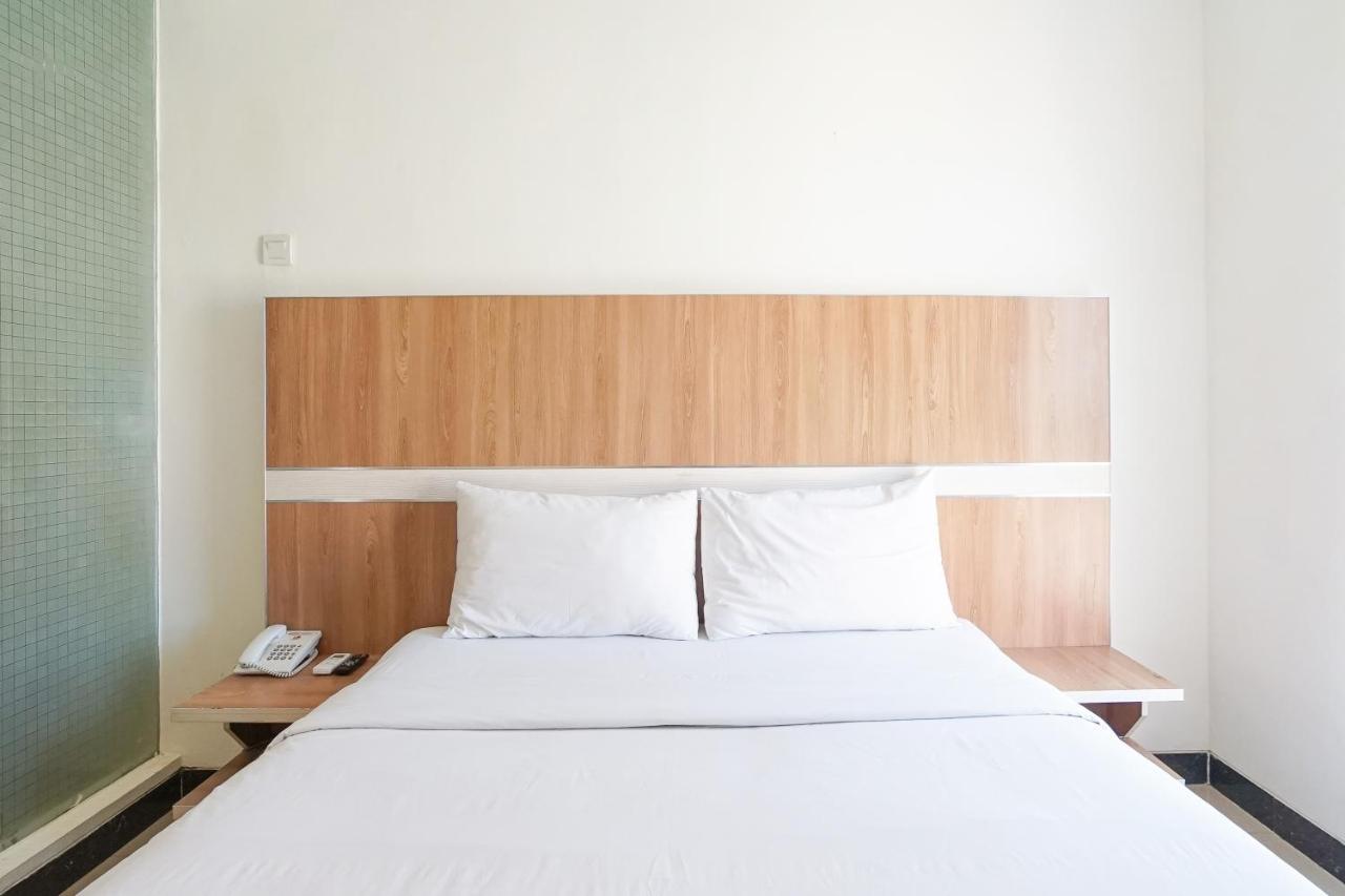 Hotel Royal Manado Zewnętrze zdjęcie