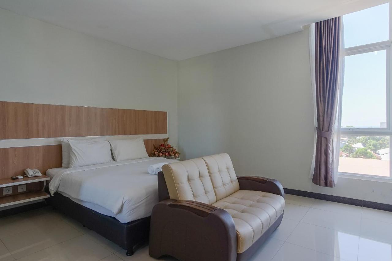 Hotel Royal Manado Zewnętrze zdjęcie